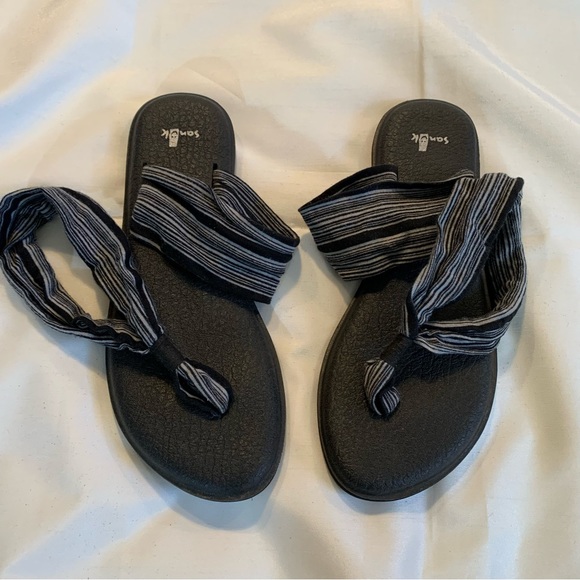 Sanuk Yoga Sling Black and Grey Thong Sandles Women’s Size 8 - Picture 5 of 6